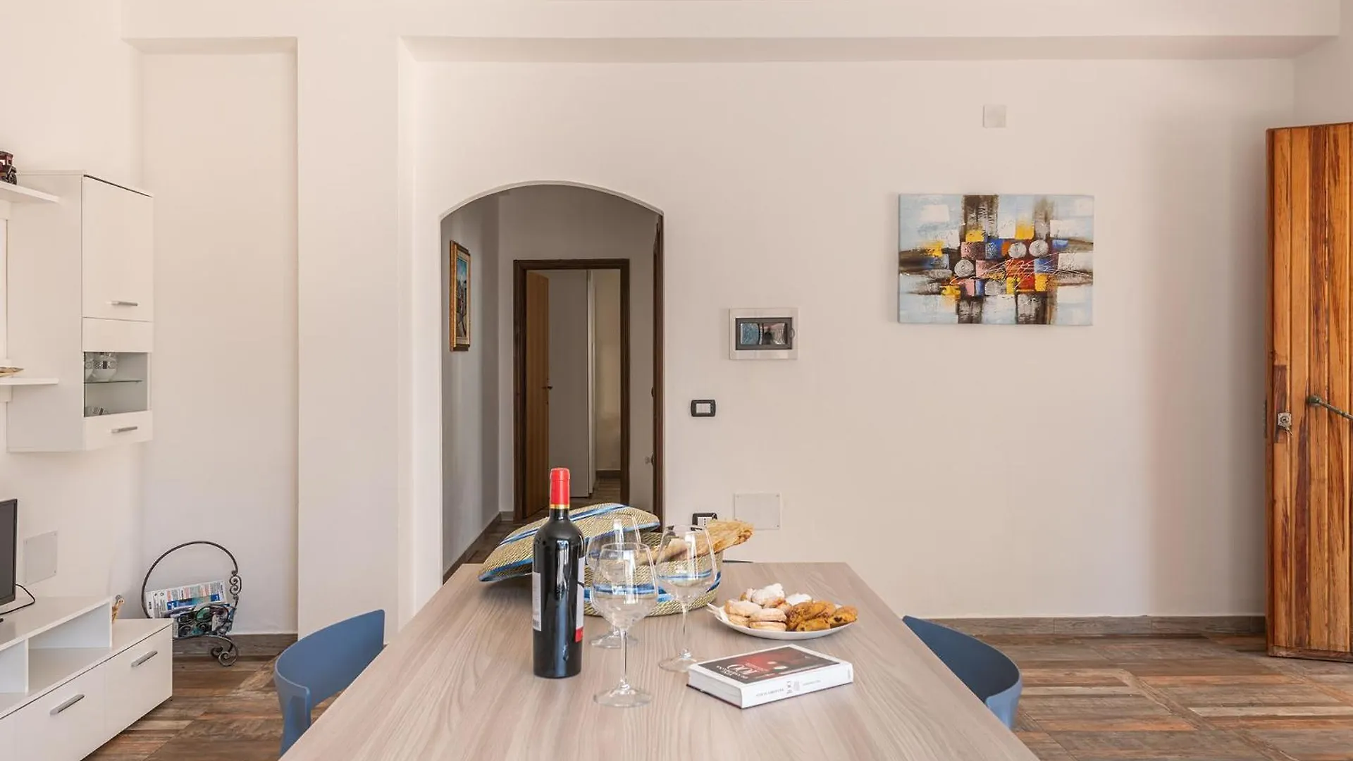 Casa Con Ampio Cortile Apartment Cala Gonone Italy