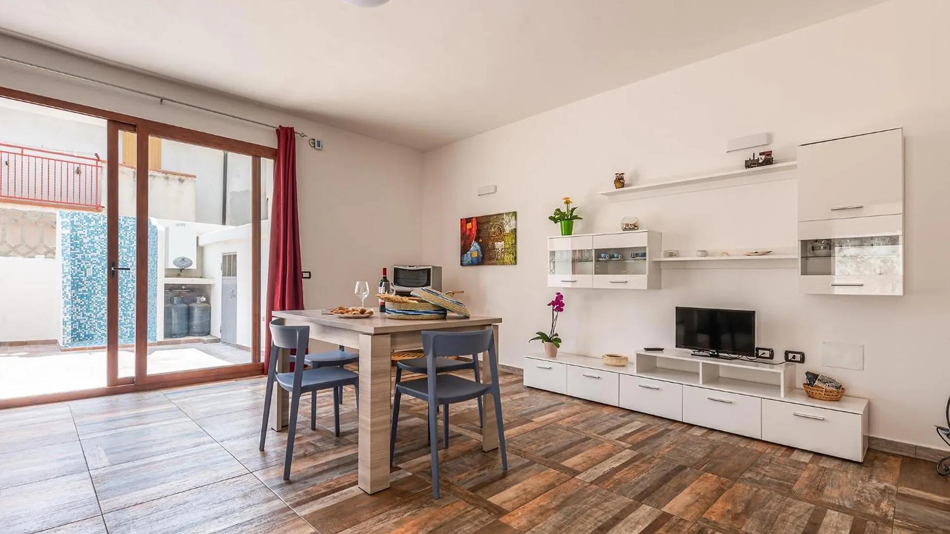 Casa Con Ampio Cortile Apartment Cala Gonone Italy