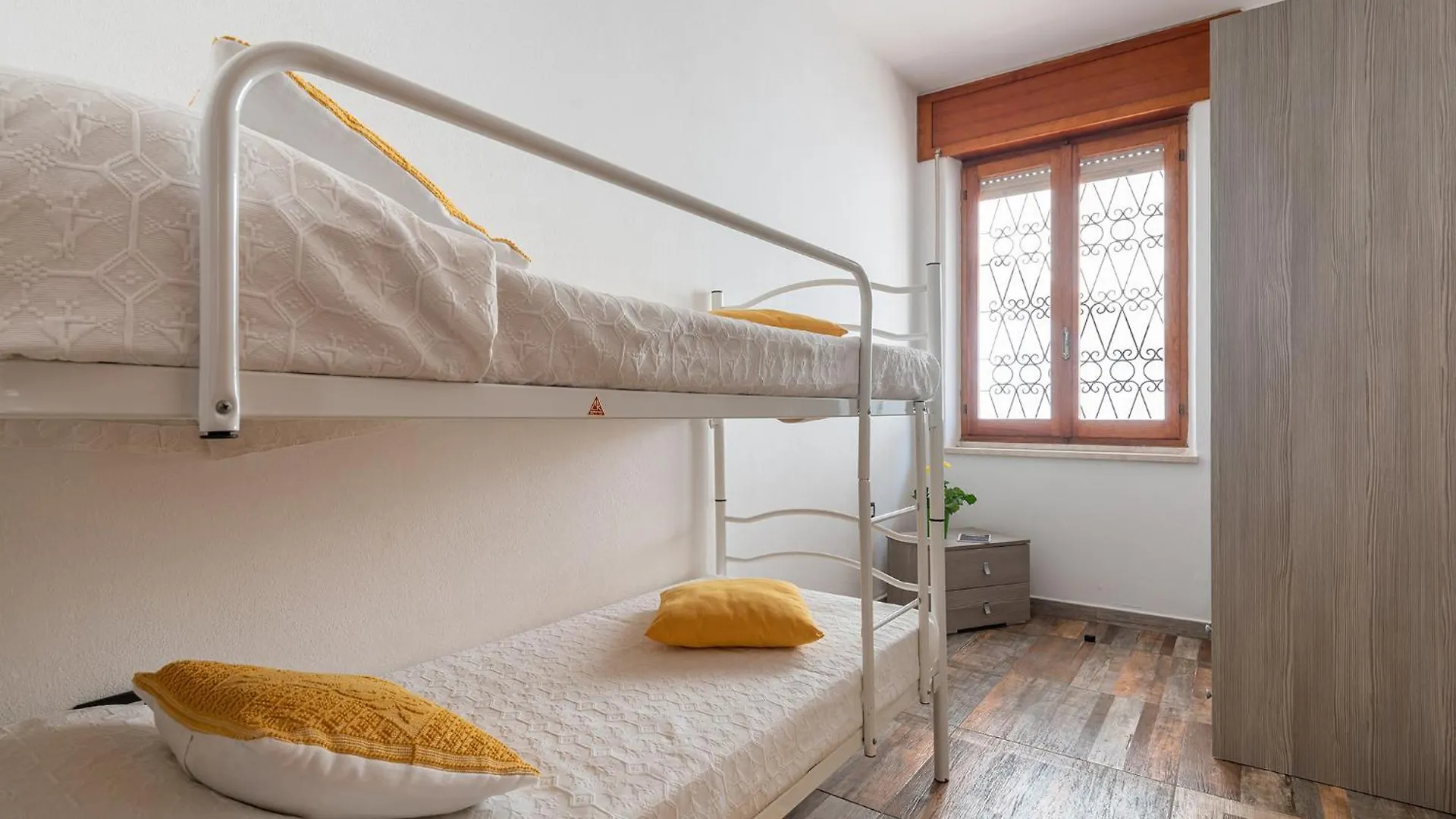 Casa Con Ampio Cortile Apartment Cala Gonone Italy